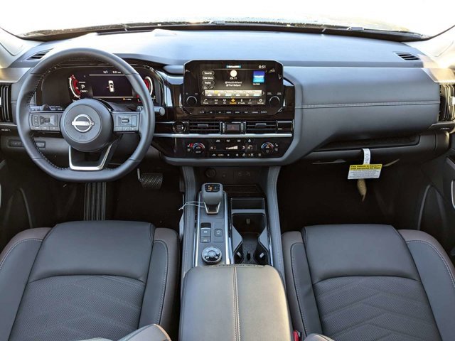 New 2025 Nissan Pathfinder Platinum image 17