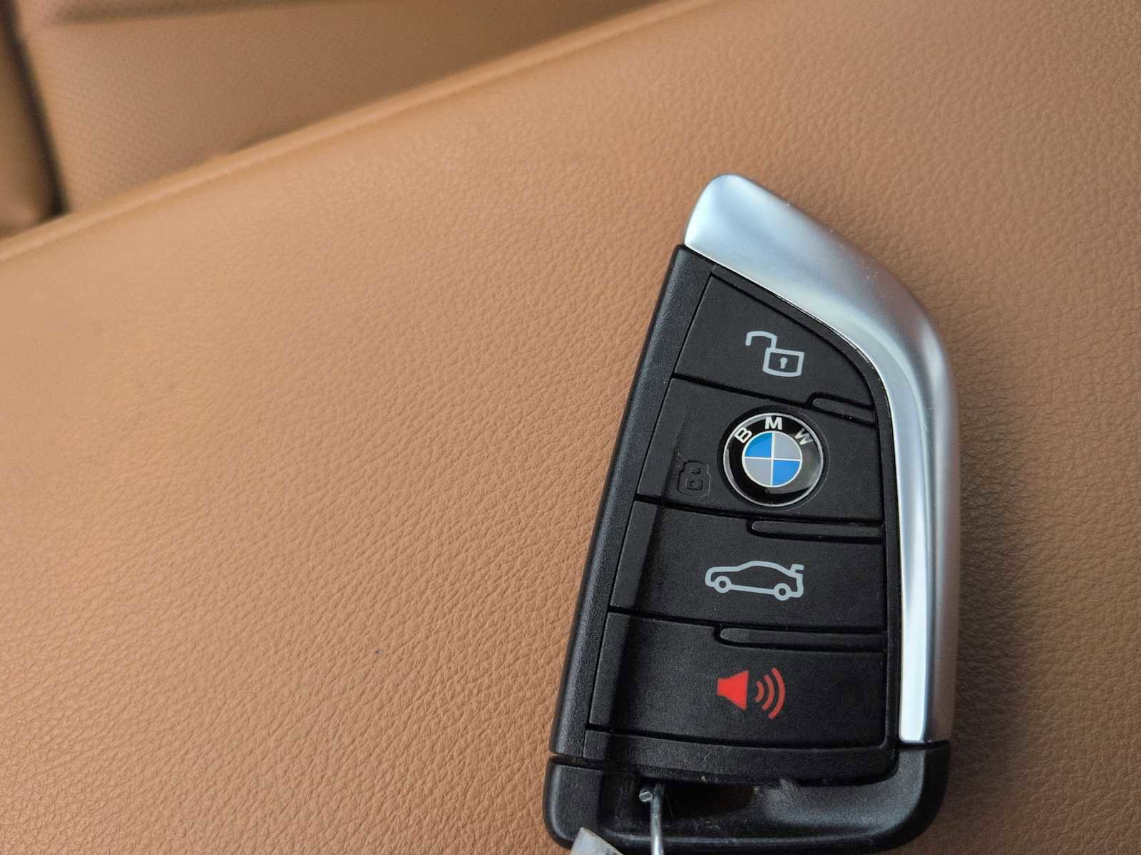 Used 2022 BMW 330e xDrive w/ Premium Package AWD/4WD image 37