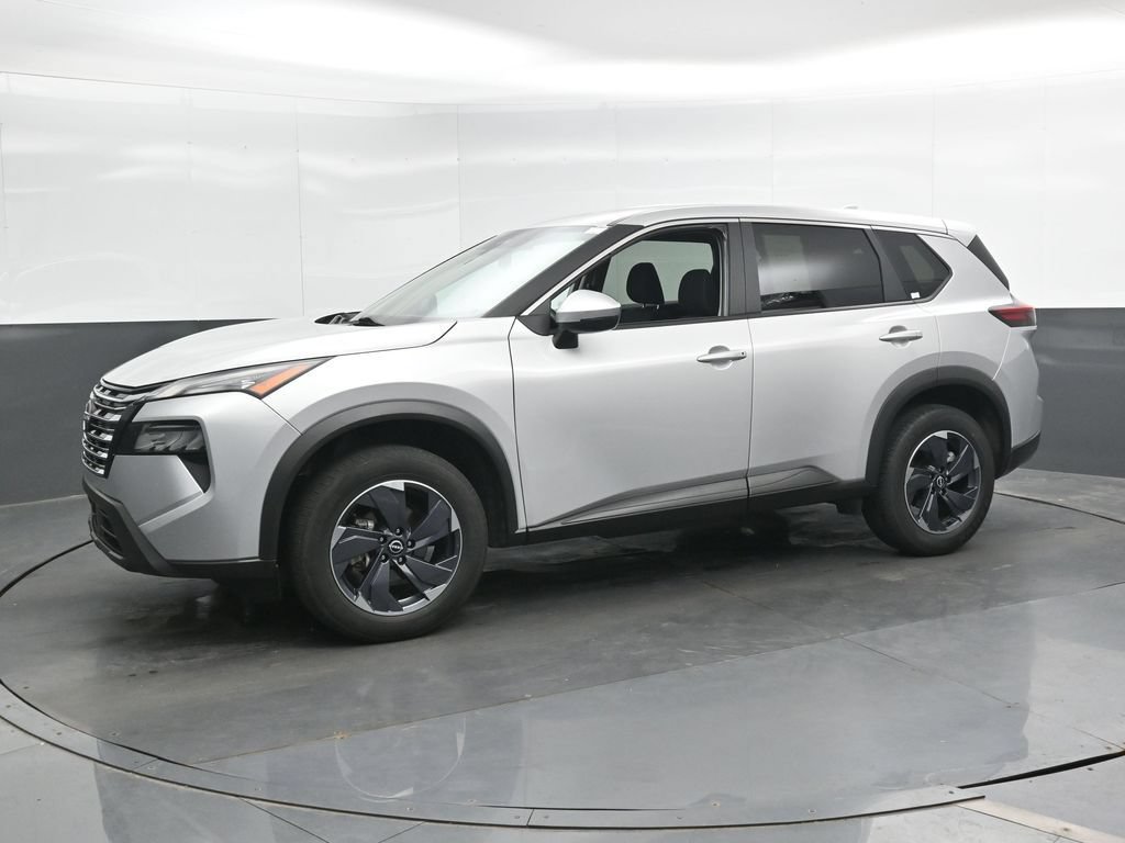 Used 2024 Nissan Rogue SV FWD image 8