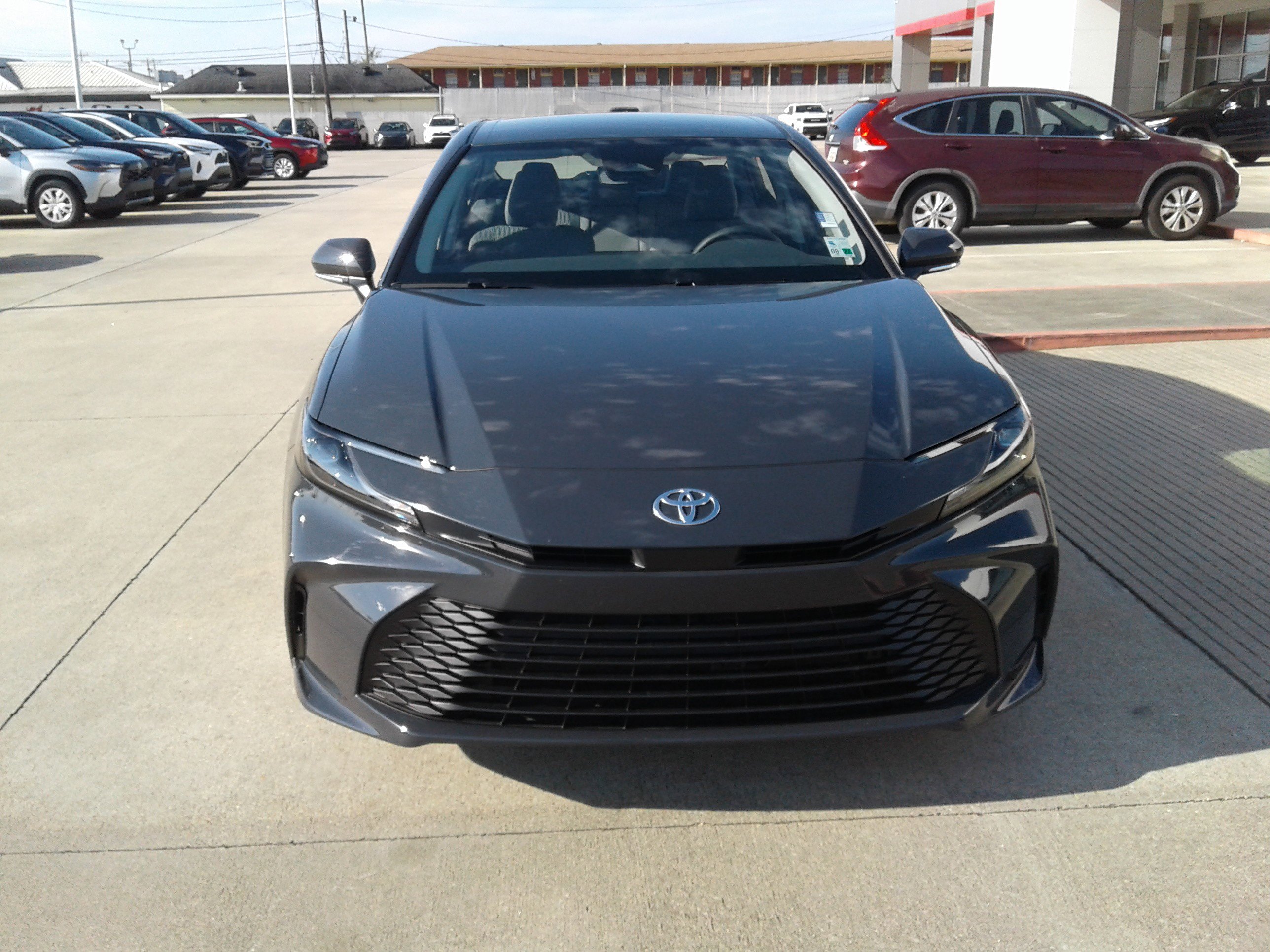 Used 2025 Toyota Camry LE image 2