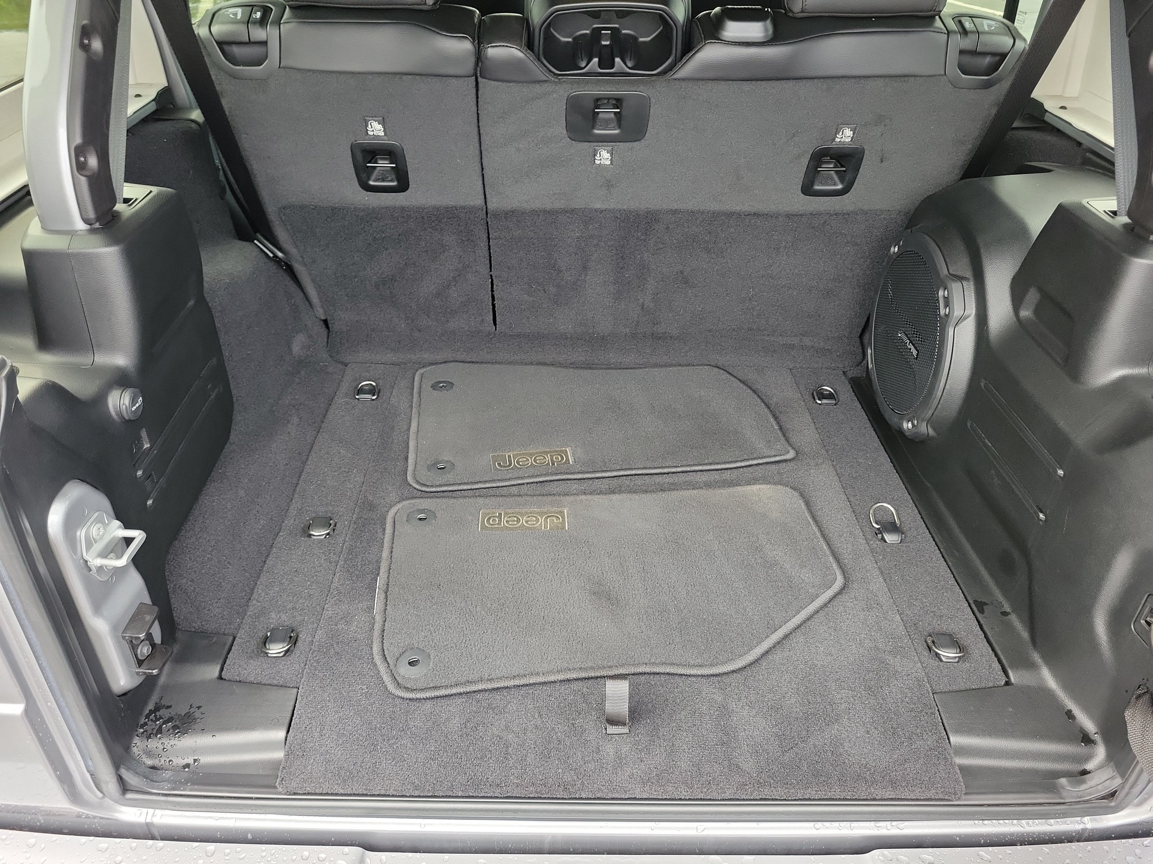 Used 2021 Jeep Wrangler Unlimited Sahara AWD/4WD image 7
