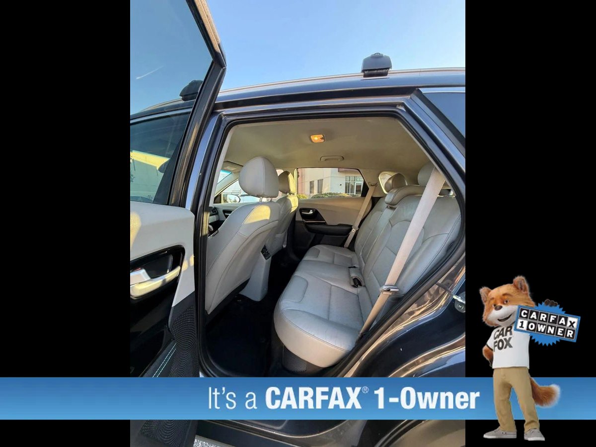 Used 2018 Kia Niro EX image 19