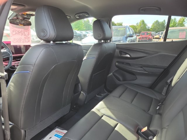 Certified 2024 Buick Envista Sport Touring FWD image 32