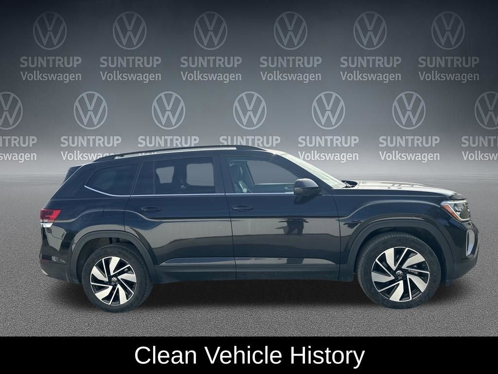 Used 2025 Volkswagen Atlas SE image 3