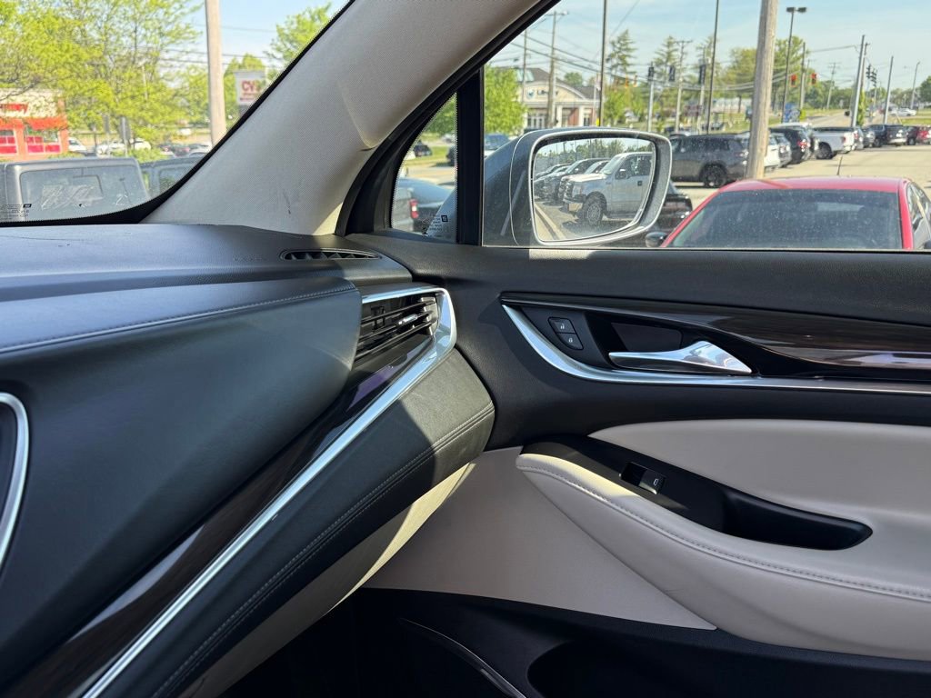Used 2019 Buick Enclave Essence image 23