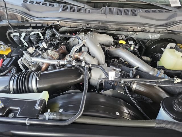 Used 2021 Ford F250 Lariat w/ Lariat Ultimate Package AWD/4WD image 29