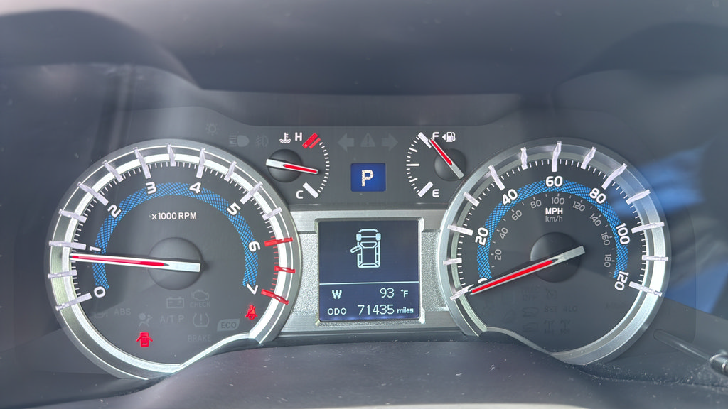 Used 2018 Toyota 4Runner TRD Off-Road AWD/4WD image 19