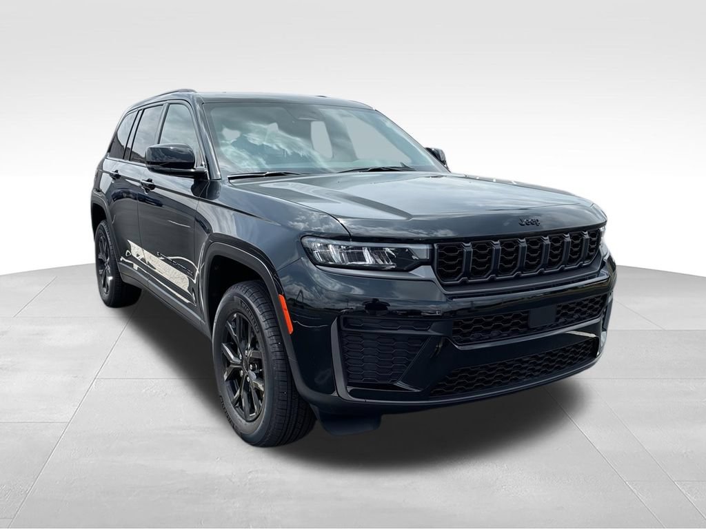 New 2026 Jeep Grand Cherokee Altitude AWD/4WD image 2