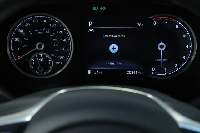 Used 2022 Genesis G70 3.3T RWD image 13