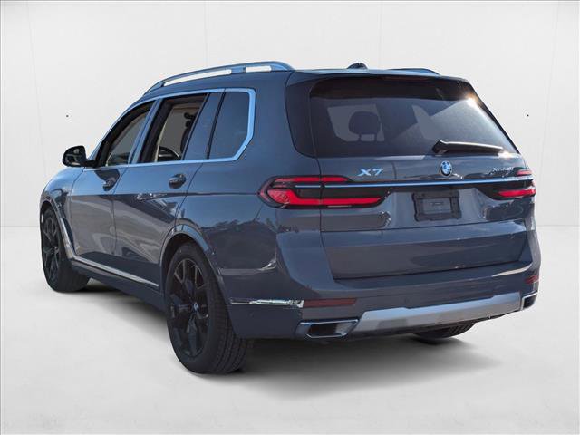 Used 2025 BMW X7 xDrive40i w/ Premium Package image 4