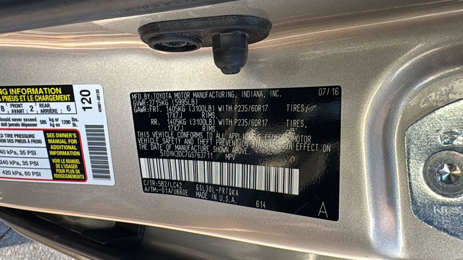 Used 2016 Toyota Sienna XLE w/ XLE Navigation Package image 24