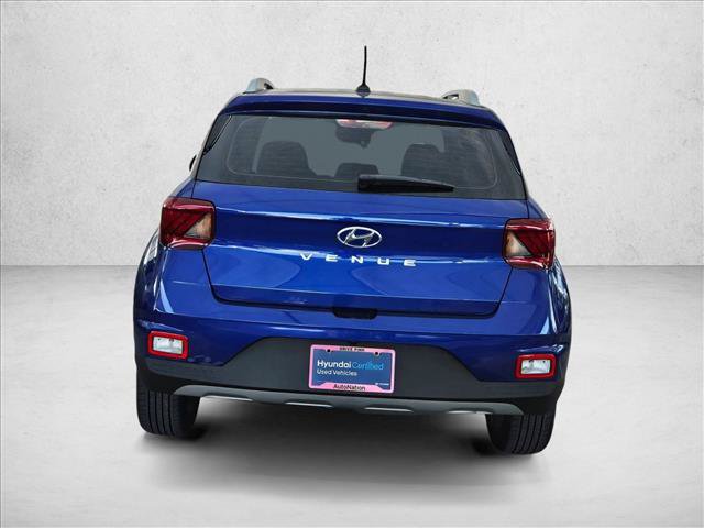 Certified 2024 Hyundai Venue Limited FWD image 7