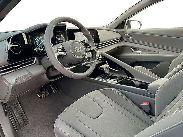 New 2026 Hyundai Elantra SEL FWD image 16