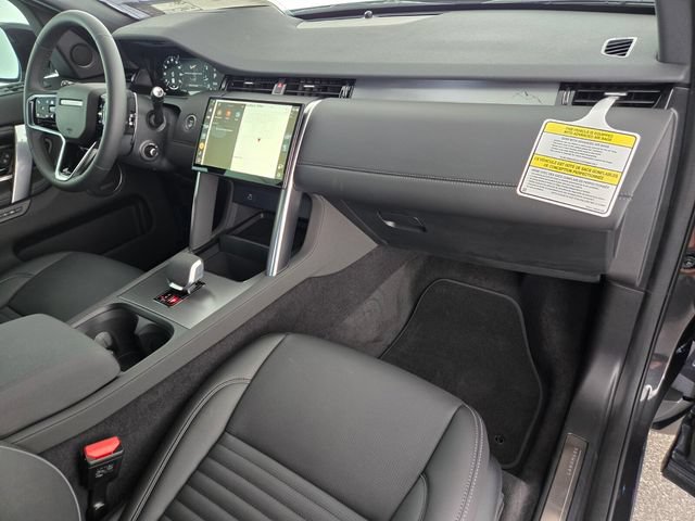 New 2026 Land Rover Discovery Sport Landmark AWD/4WD image 18