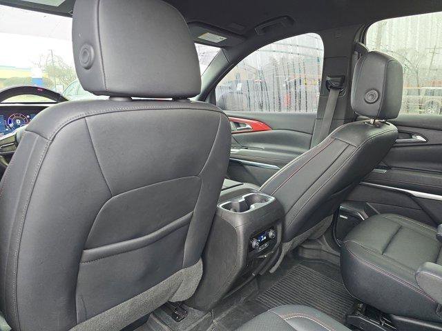 Used 2024 Chevrolet Traverse Z71 w/ Enhanced Driving Package AWD/4WD image 14