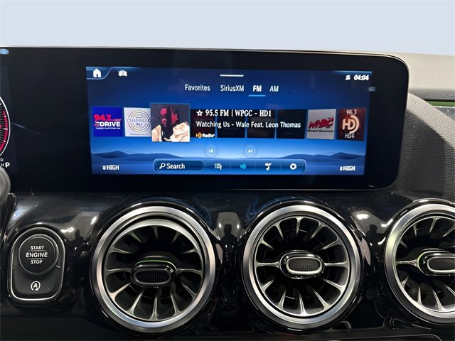 Used 2025 Mercedes-Benz GLA 250 4MATIC image 19