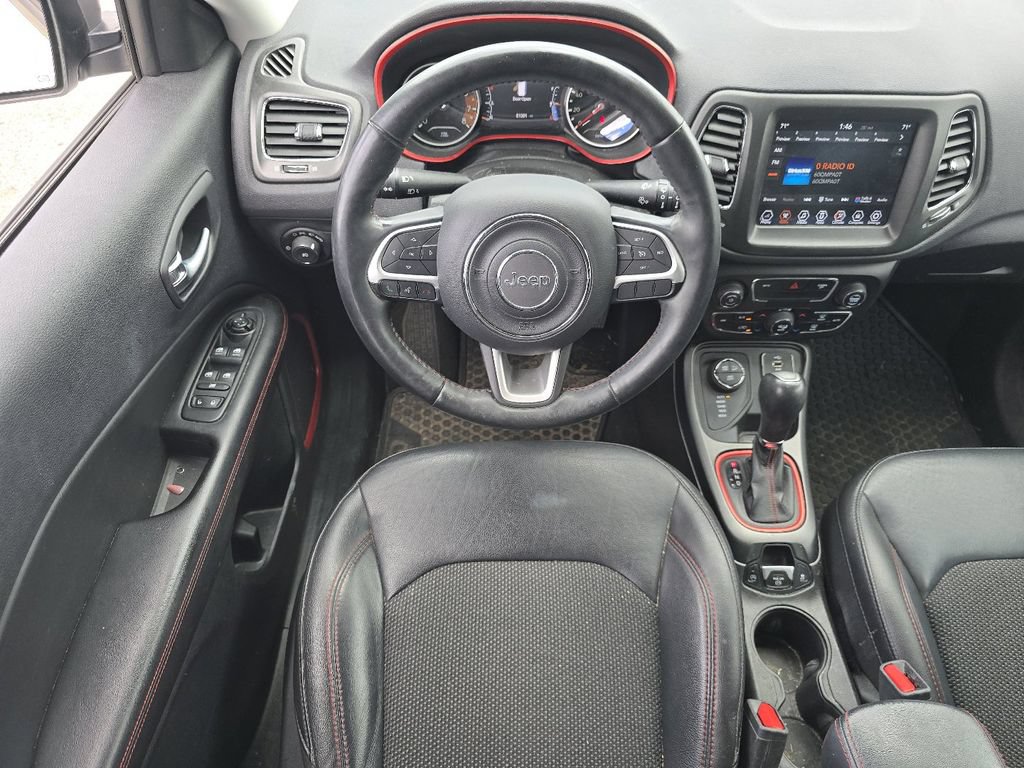 Used 2018 Jeep Compass Trailhawk w/ Cold Weather Group AWD/4WD image 22