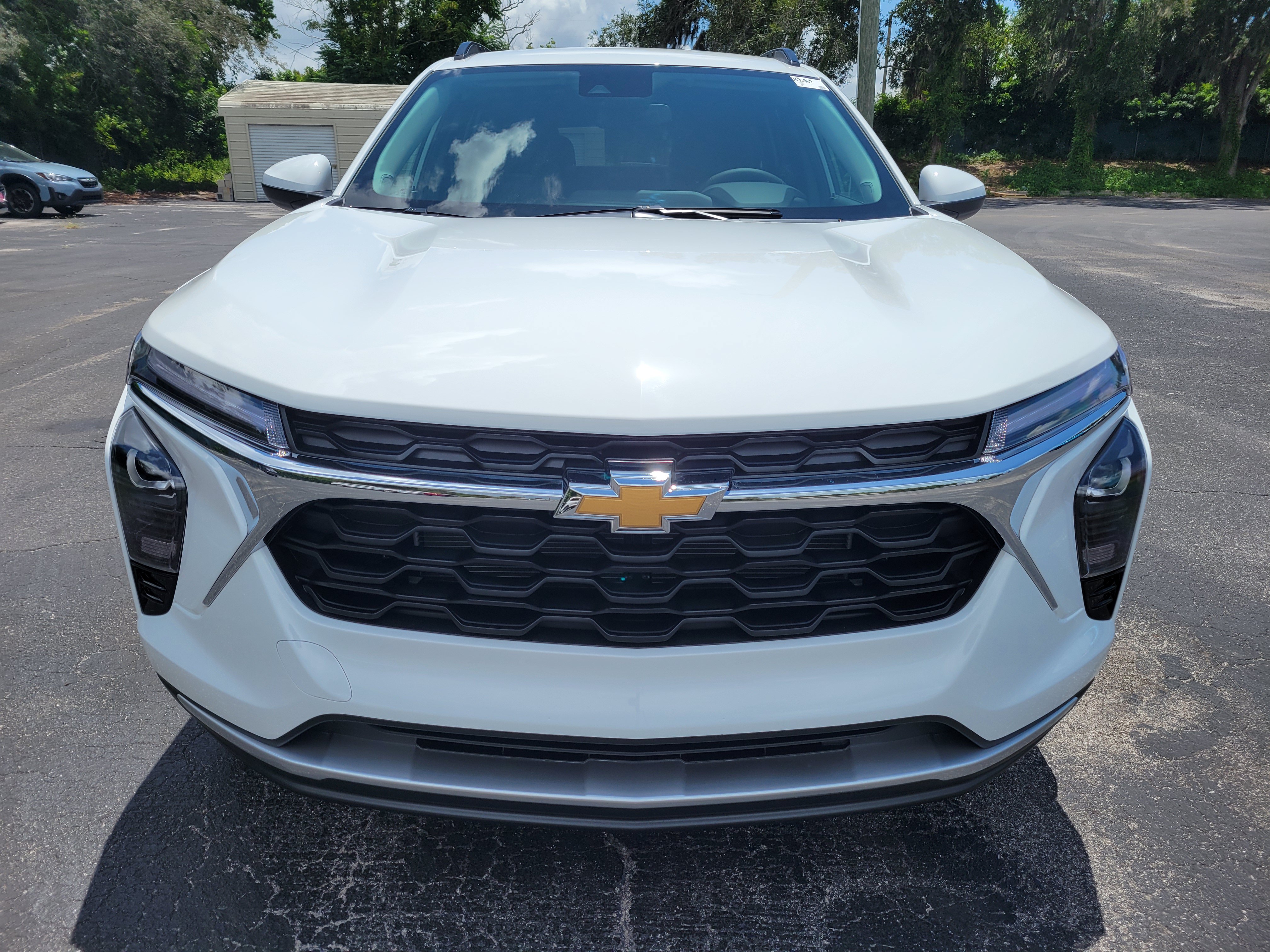 New 2026 Chevrolet Trax LT w/ Driver Confidence Package FWD image 2