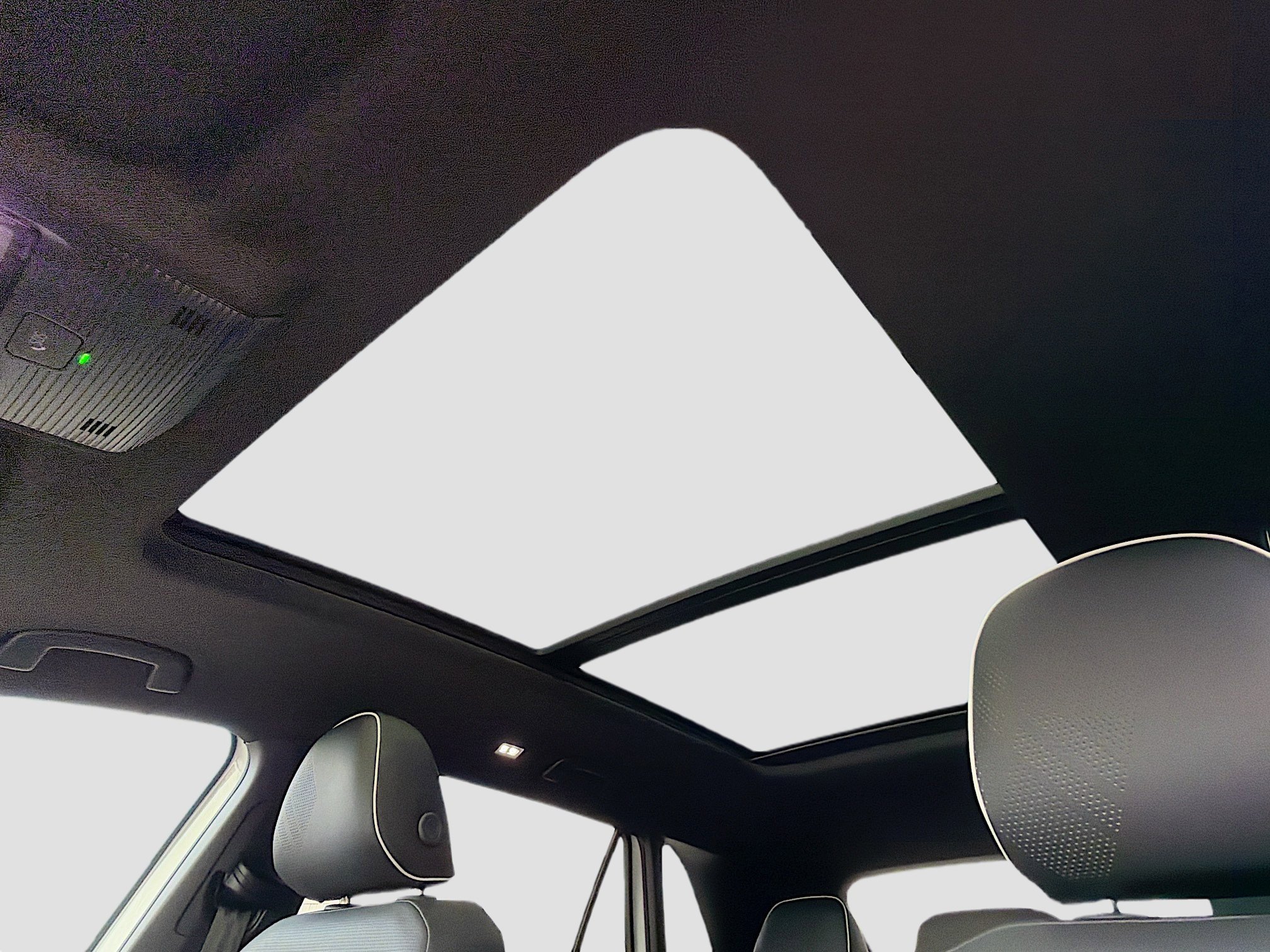 New 2026 Volkswagen Atlas Cross Sport SEL Premium R-Line image 27