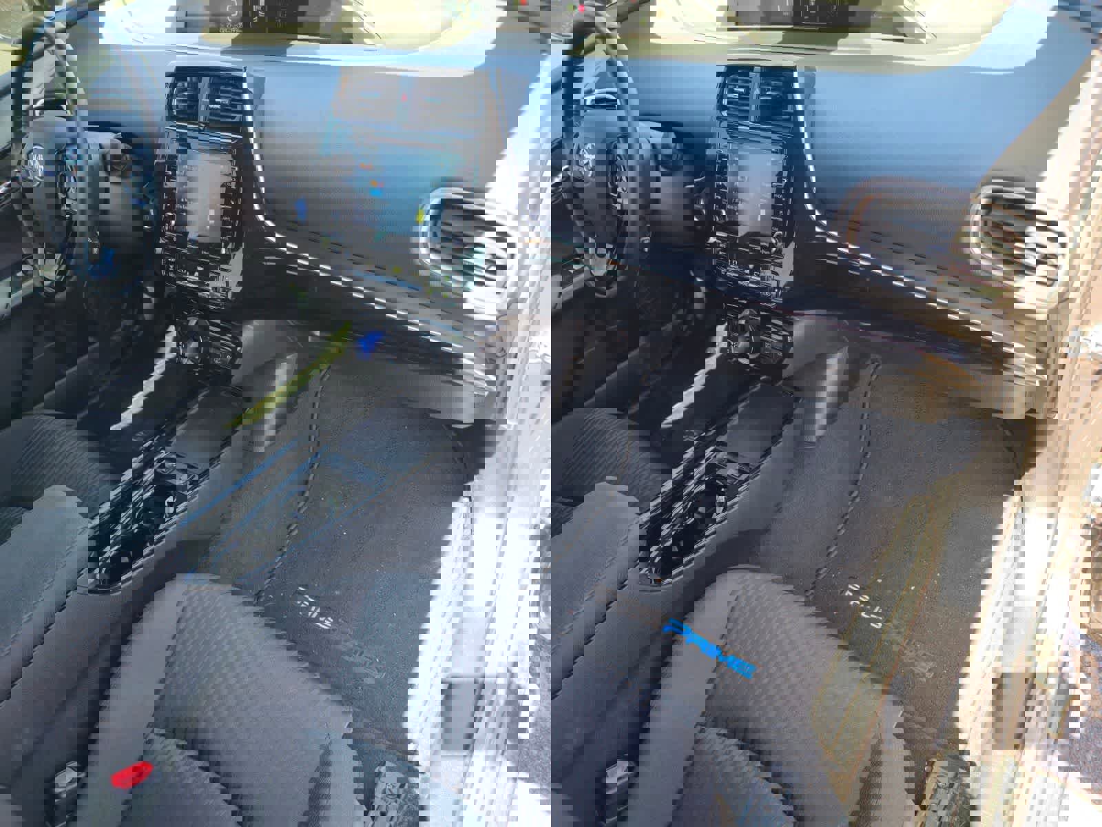 Used 2021 Toyota Prius Prime LE w/ Carpet Mat Package (TMS) image 12