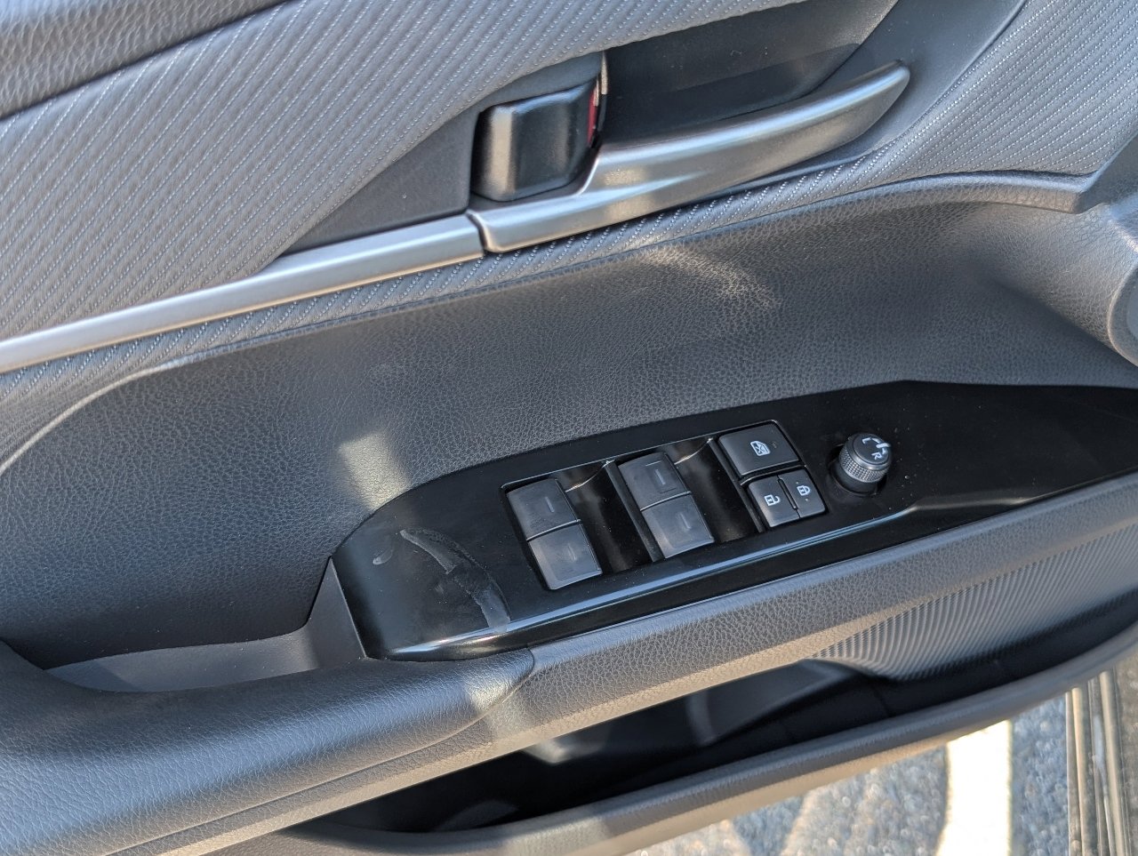 Used 2026 Toyota Camry SE image 15