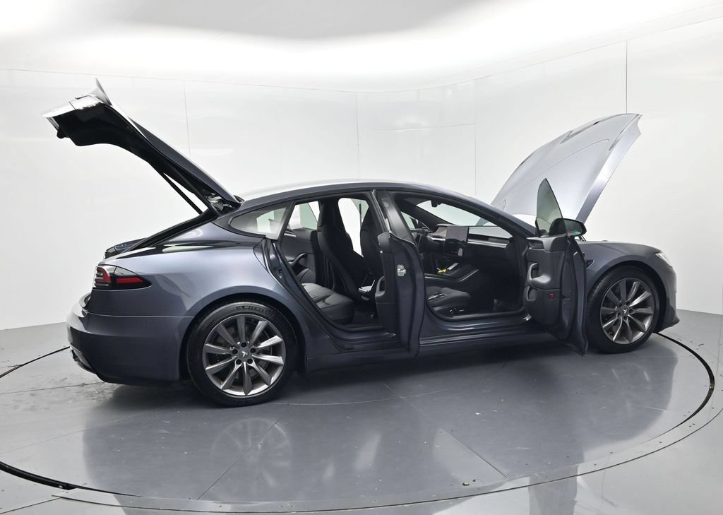 Used 2022 Tesla Model S Plaid AWD/4WD image 57