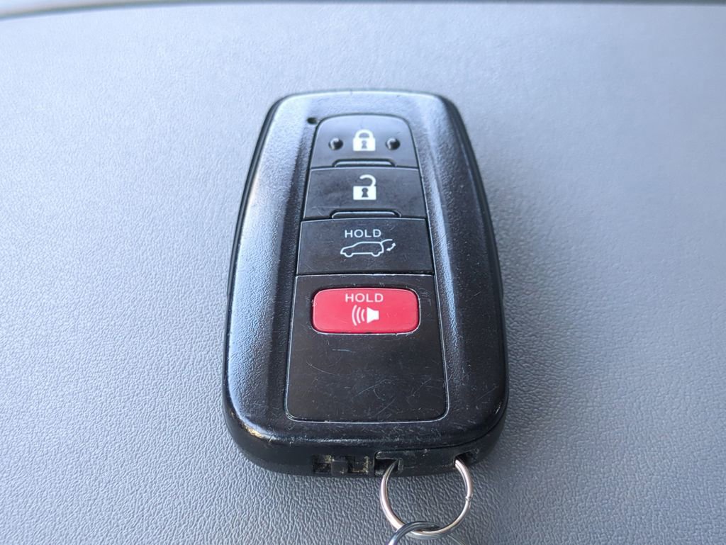 Used 2021 Honda Pilot Touring image 34