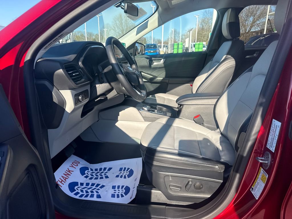 Used 2024 Ford Escape Platinum image 24