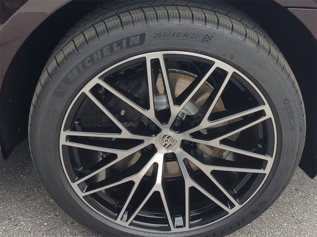 New 2026 Porsche Macan Turbo image 13