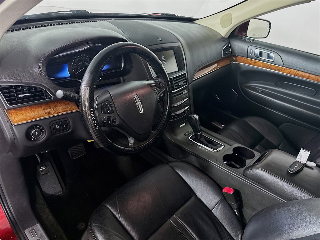 Used 2015 Lincoln MKT AWD w/ Equipment Group 201A image 31