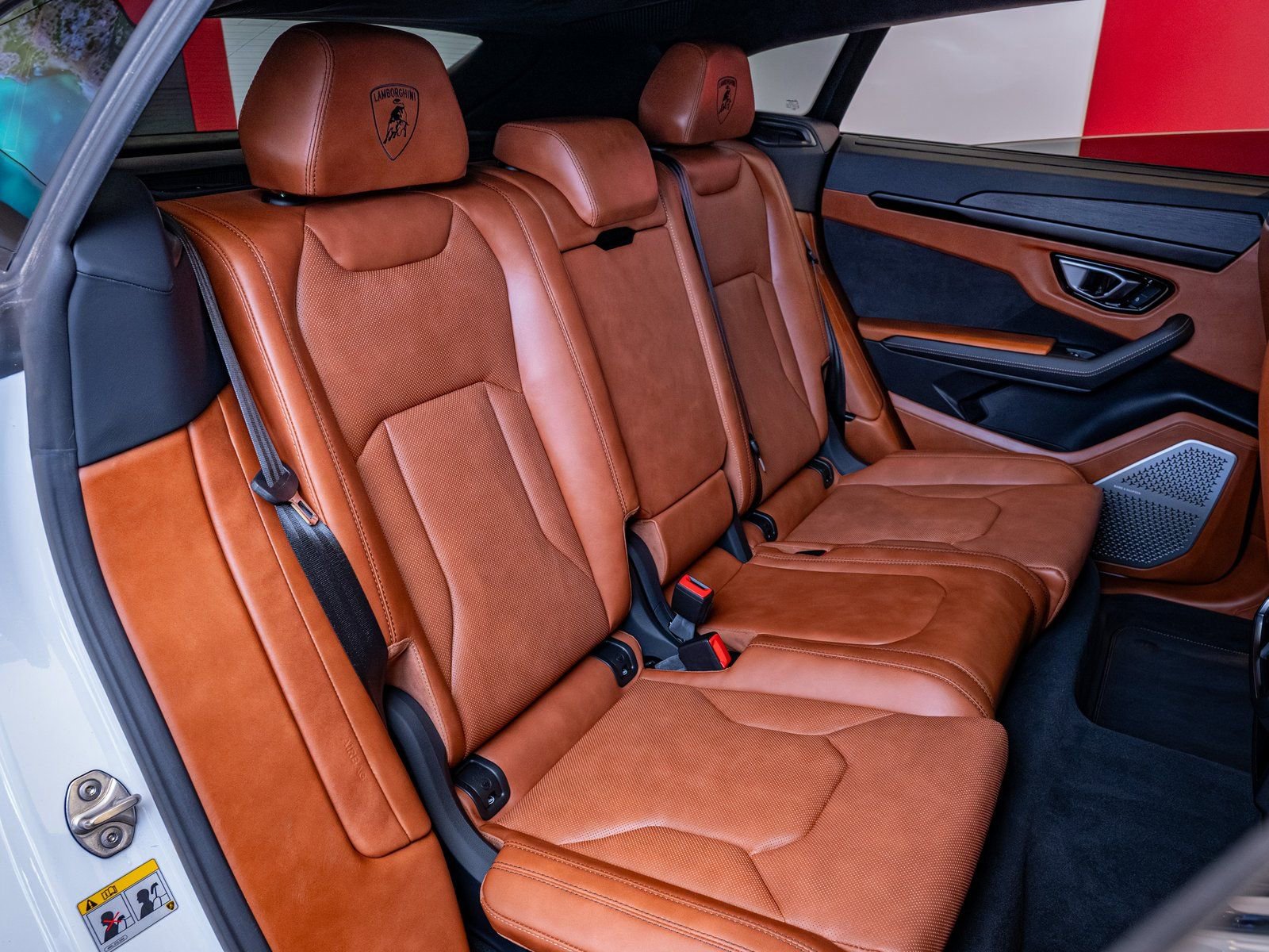 Used 2022 Lamborghini Urus image 28