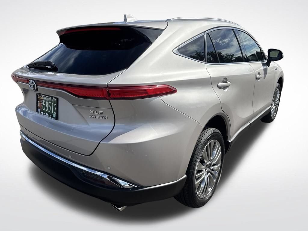 Used 2021 Toyota Venza XLE AWD/4WD image 7