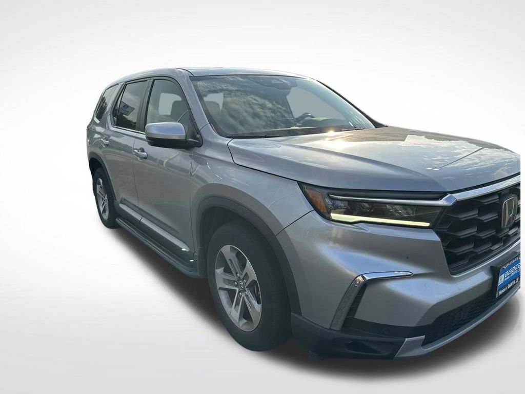 Used 2025 Honda Pilot EX-L image 12