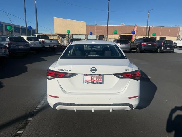 Used 2023 Nissan Sentra SV image 4