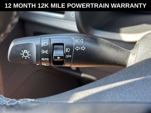 Used 2017 Kia Niro LX FWD image 26