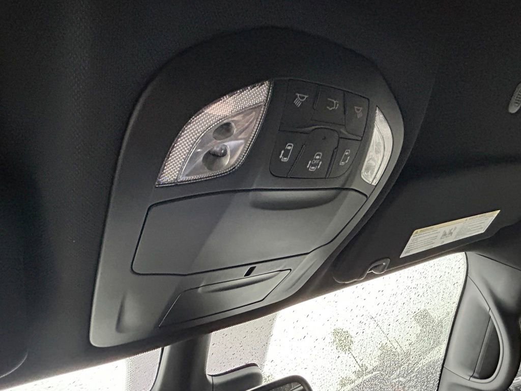 New 2026 Chrysler Pacifica Select image 49