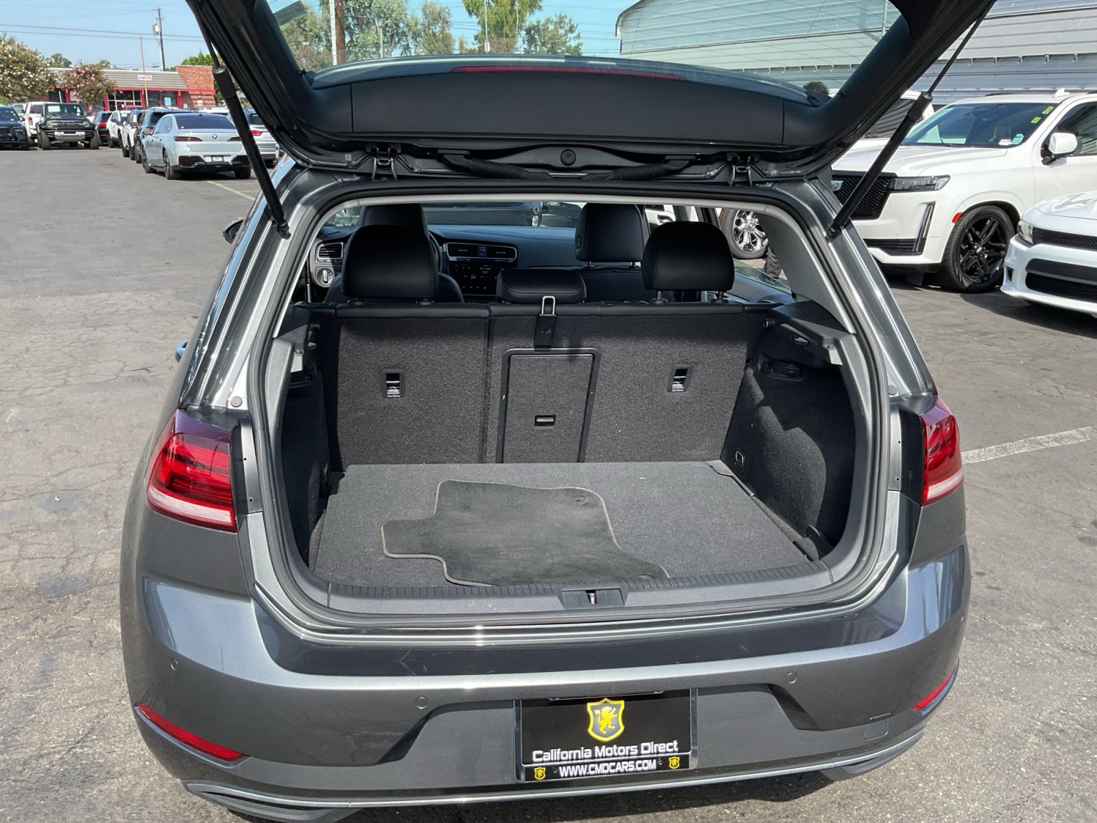 Used 2019 Volkswagen e-Golf SEL Premium FWD image 24