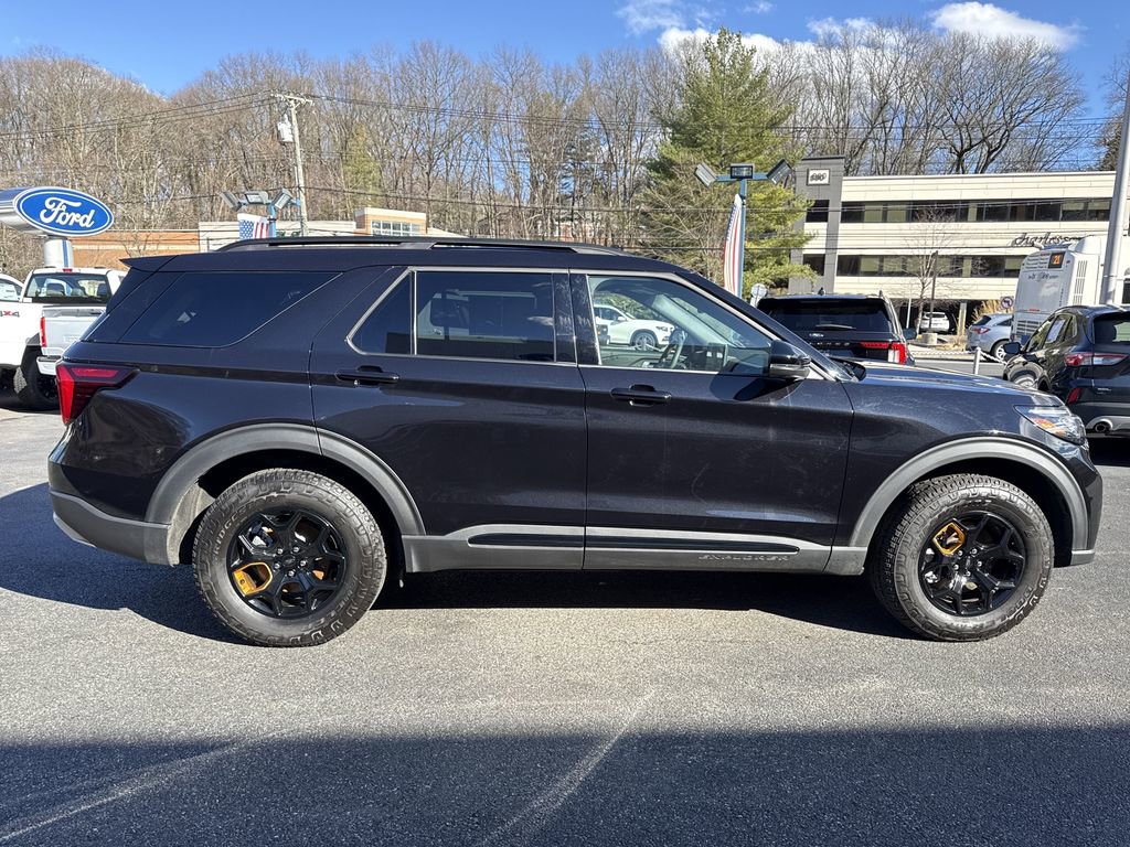 Used 2026 Ford Explorer Tremor w/ Tremor Convenience Package image 3