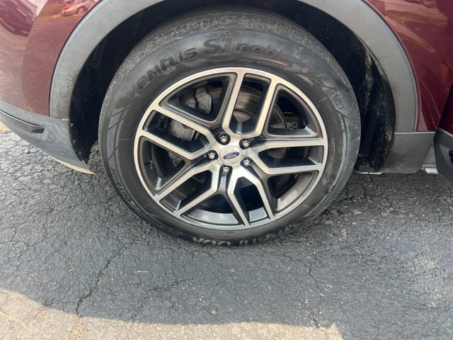 Used 2019 Ford Explorer Sport AWD/4WD image 28