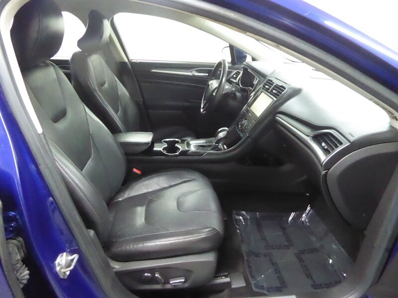 Used 2015 Ford Fusion Titanium AWD/4WD image 23