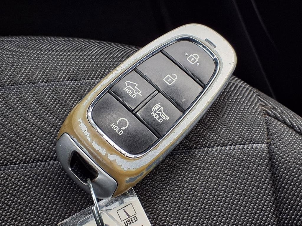 Used 2022 Hyundai Santa Cruz SEL w/ Activity Package image 12