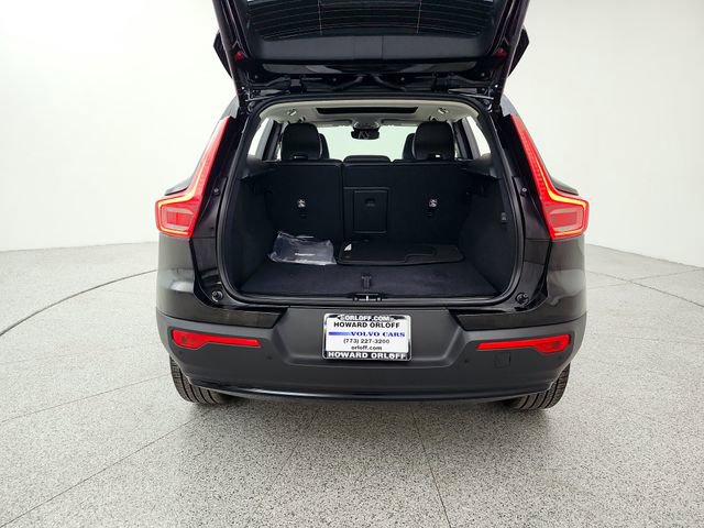 Used 2026 Volvo XC40 B5 Ultra image 19