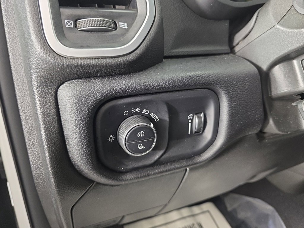 Used 2024 RAM 3500 Big Horn image 15