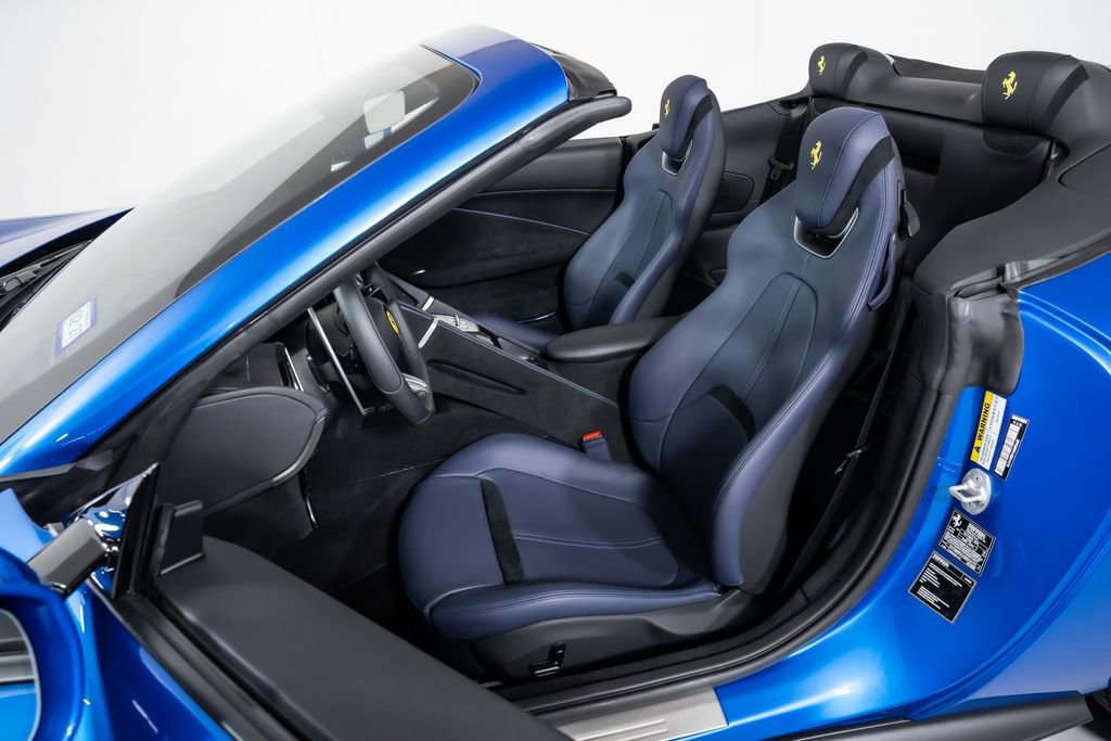 Used 2025 Ferrari Roma Spider RWD image 5