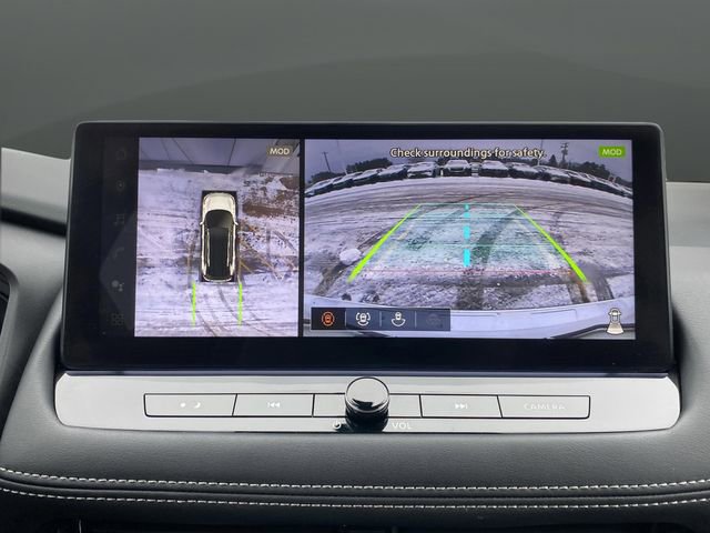 Used 2025 Nissan Rogue SL image 10