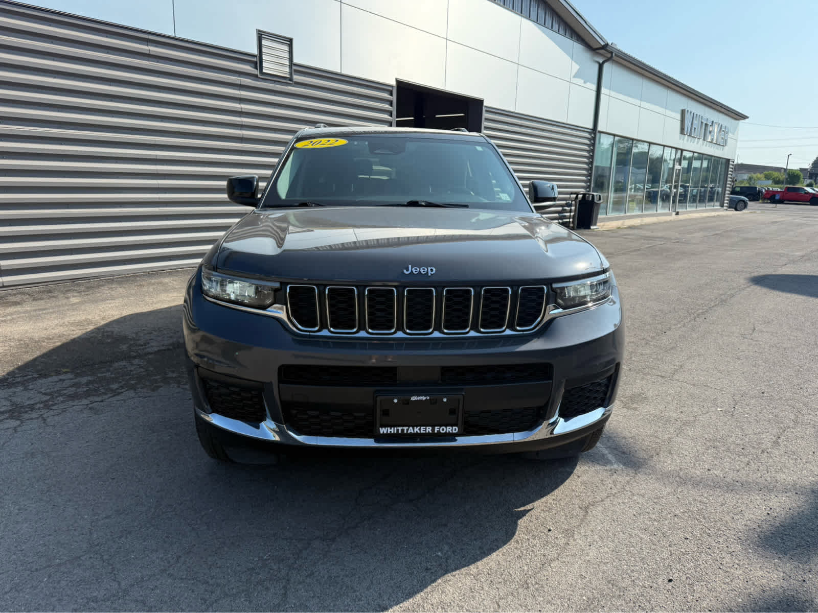 Used 2022 Jeep Grand Cherokee L Laredo w/ Luxury Tech Group I image 3