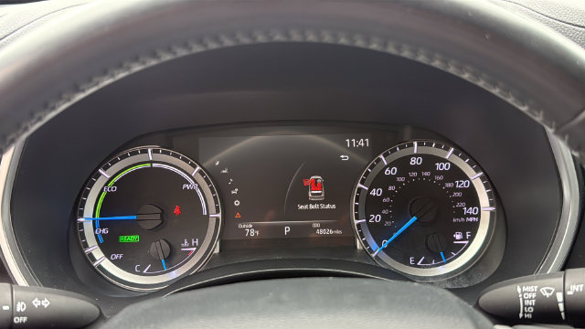 Used 2023 Toyota Highlander XLE FWD image 24
