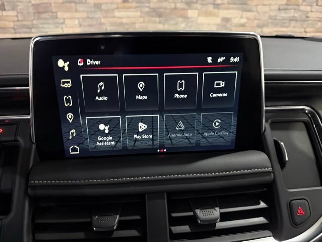 Used 2023 GMC Yukon SLT w/ SLT Luxury Package AWD/4WD image 19