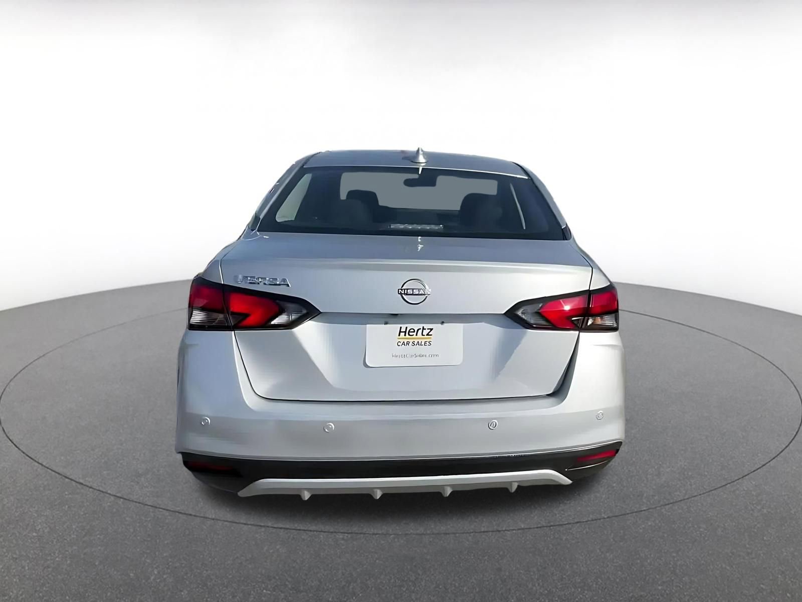 Used 2025 Nissan Versa SV image 12