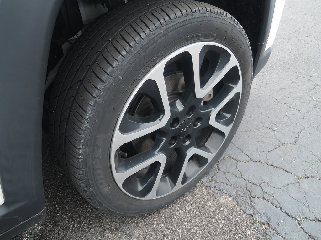 Used 2018 Jeep Compass Limited w/ Navigation Group AWD/4WD image 11